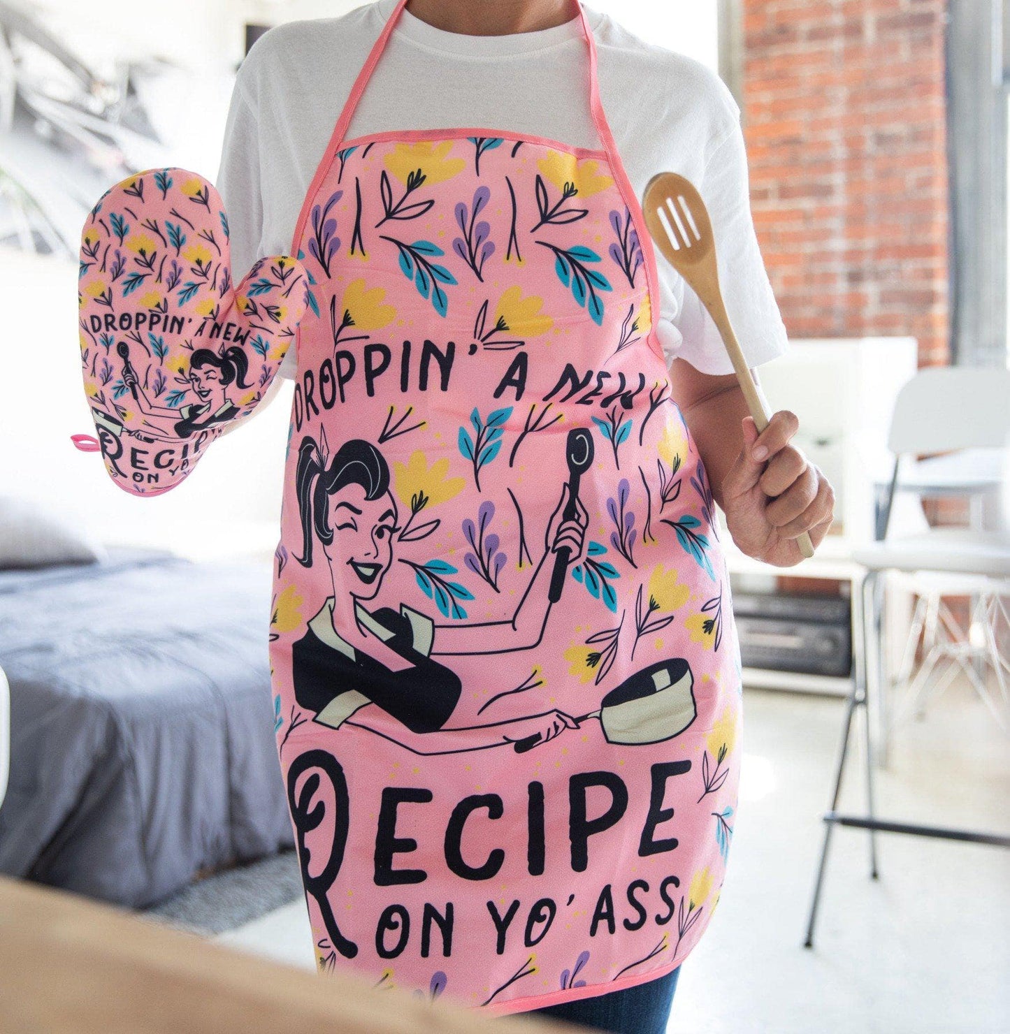 Droppin A New Recipe On Yo Ass Oven Mitt + Apron Food