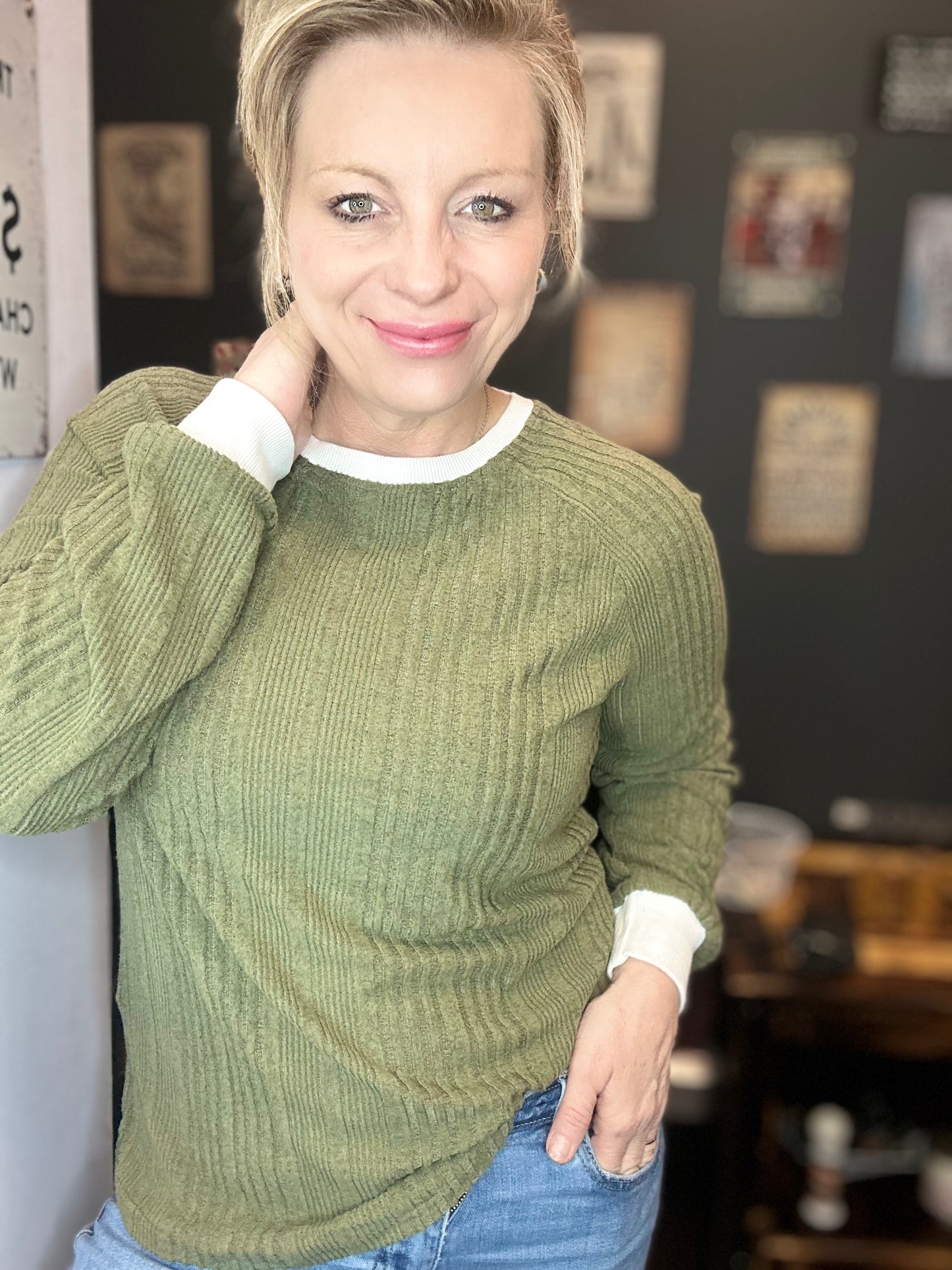 Ribbed Contrast Cuffed Round Neck Long Sleeve