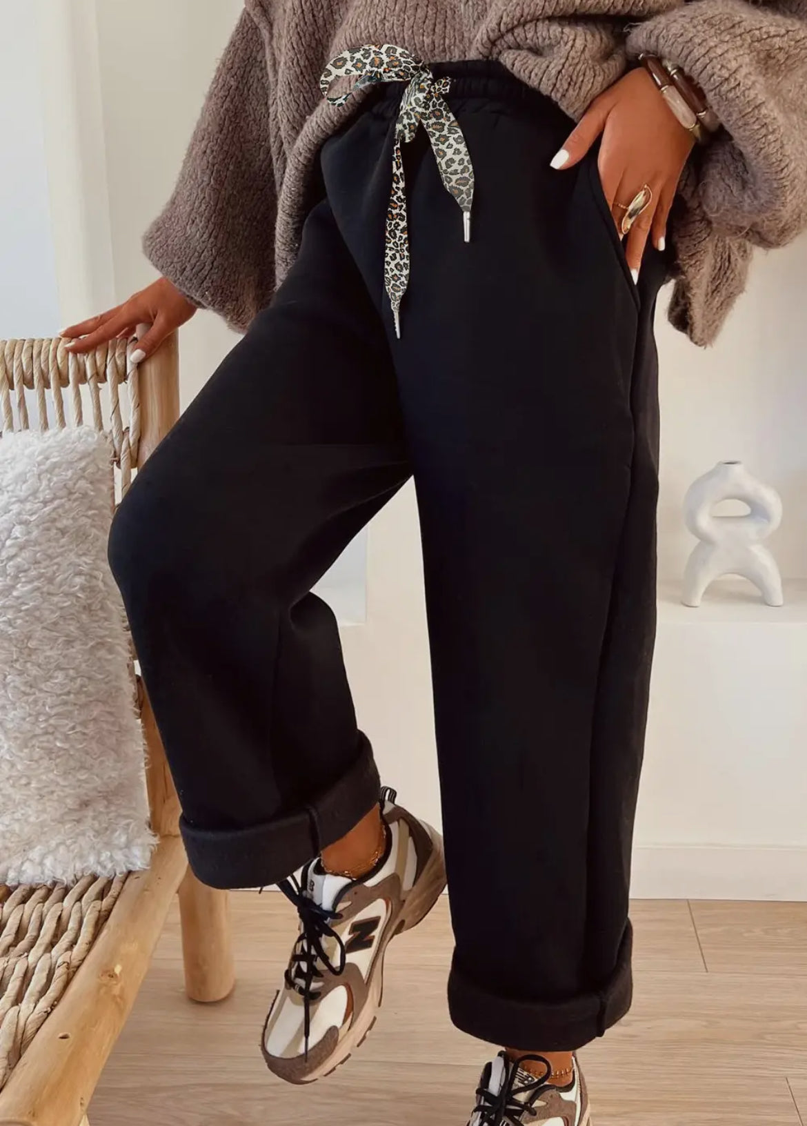 Printed Drawstring & Bootcut Fleece Pant